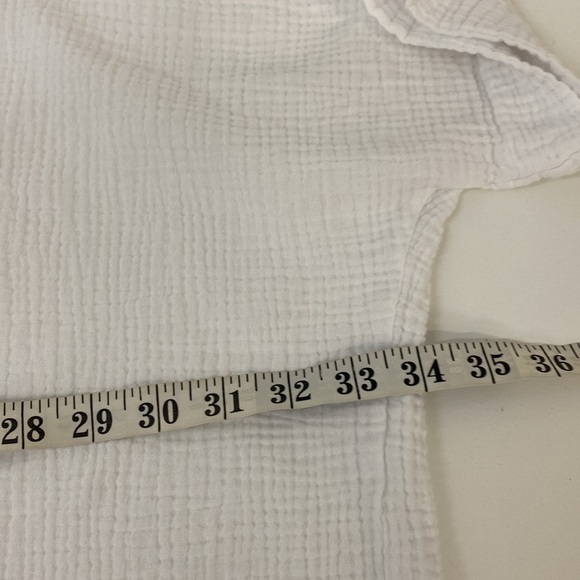 Jess & Jane Gauzy Cotton Top Boxy Medium - Picture 7 of 10
